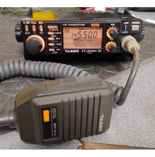 YAESU FT-212 VHF VEICOLARE CON TONI PER APERTURA PONTI